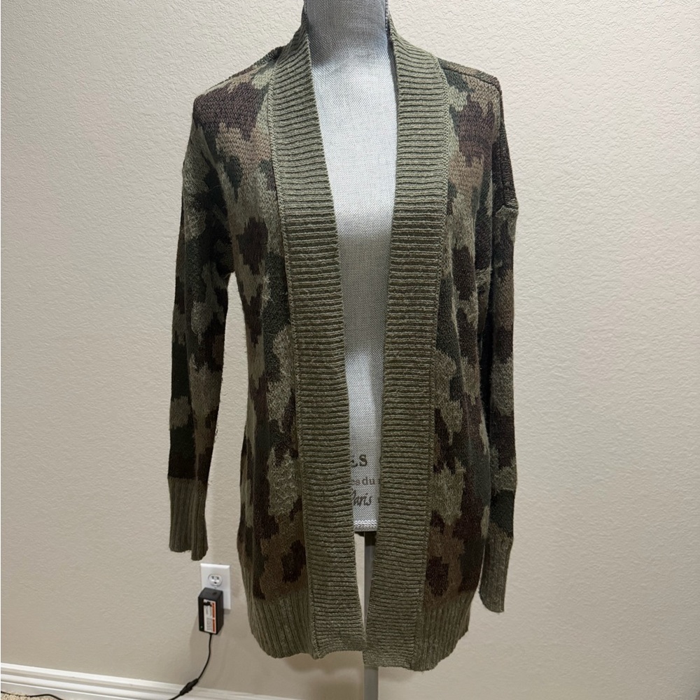 Mossimo Supply Co. Green Camouflage Cardigan